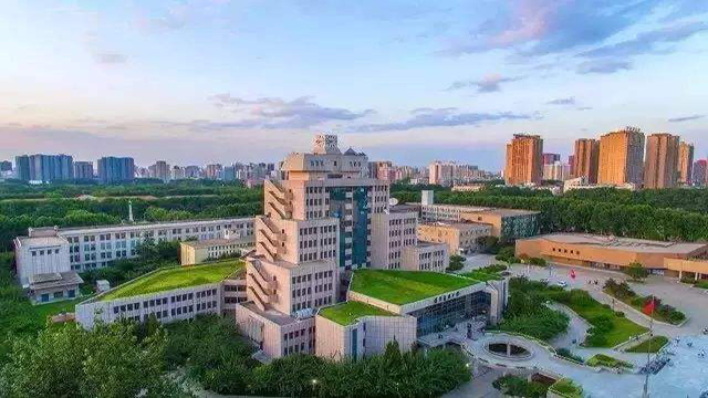 西安交通大學操場